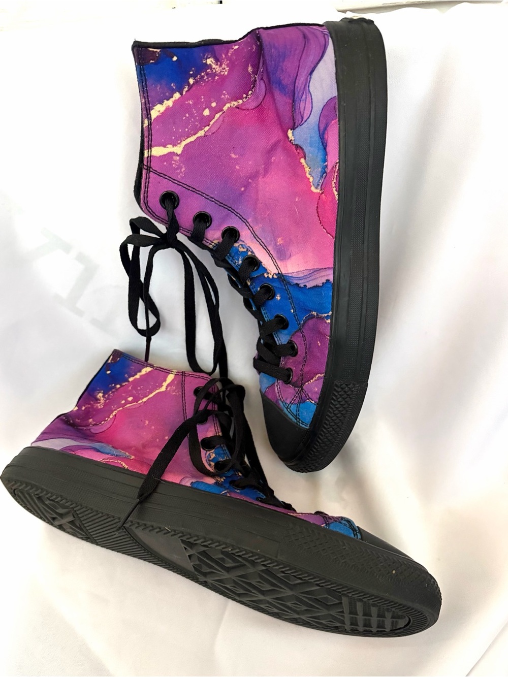 Raad Unisex 8.5M / 10W High-Top Sneakers in Purple & Pink Marble Print